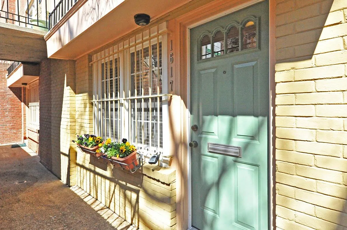 1 bed, 650 sqft, $2,950 — Photo 2
