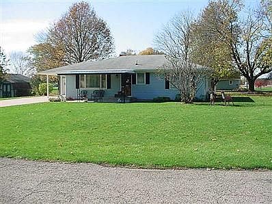 4th image of 10042 N Balfer Dr W
