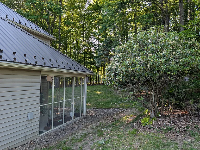 2633 Bay Rd — Photo 23
