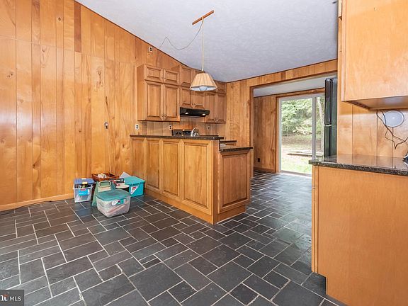 5th image of 600 Hope Ave