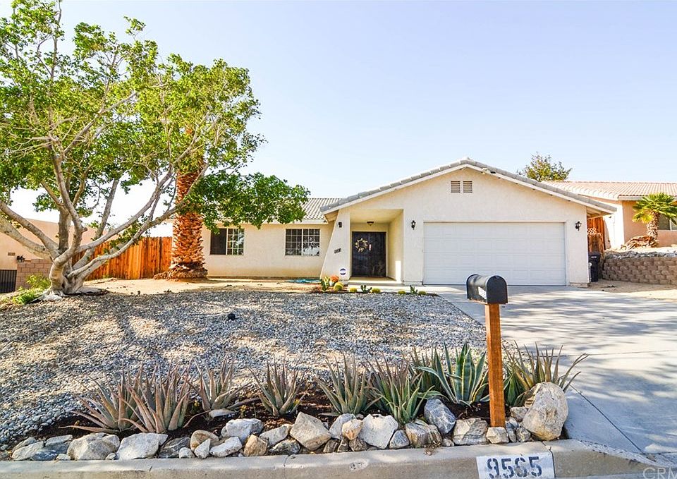 1st image of 9565 Valencia Dr