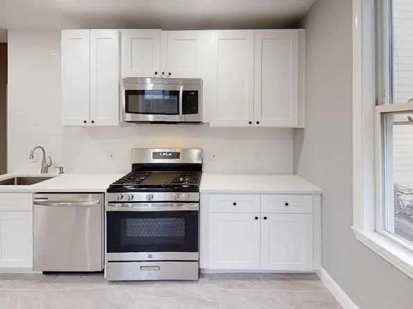 381 Cardinal Medeiros Ave #1R, Cambridge, MA 02141