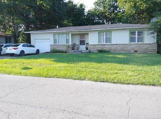 713 W South Ave, Checotah, OK 74426