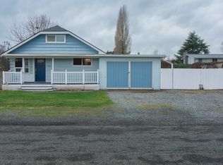 641 11th St, Blaine, WA 98230