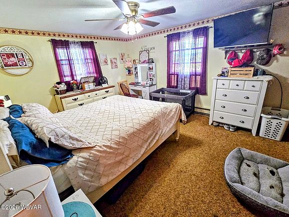 5th image of 309 Confer St