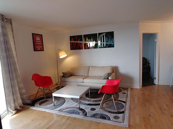 Master bedroom entry 