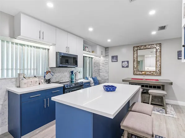 1441 Amanda St, Hollywood, FL 33020