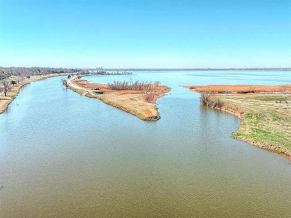 3rd image of E Overholser Dr Lot 2