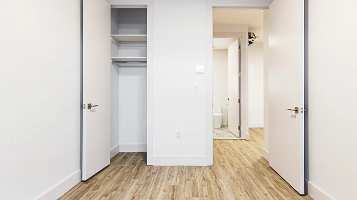 Rented by Nooklyn NYC LLC | media 8