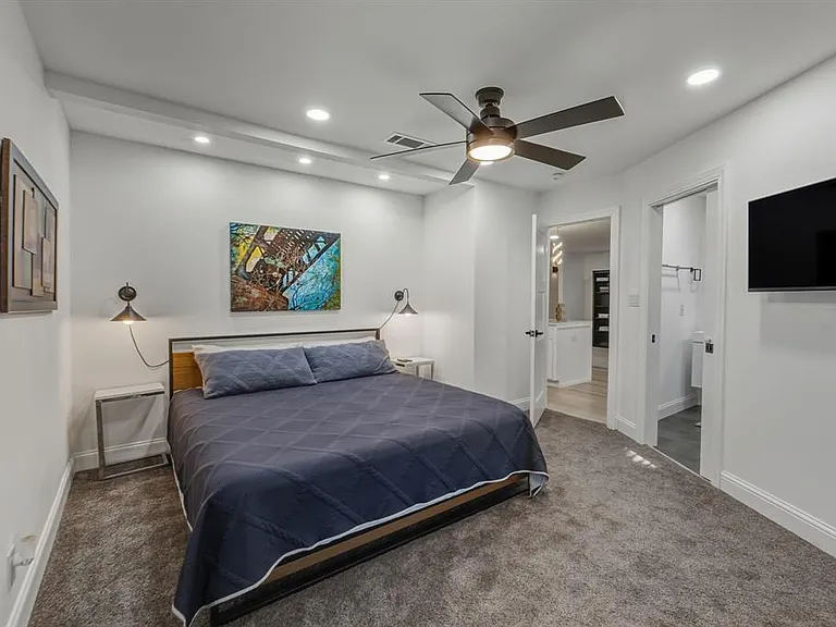 2107 Lewood Cir — Photo 10