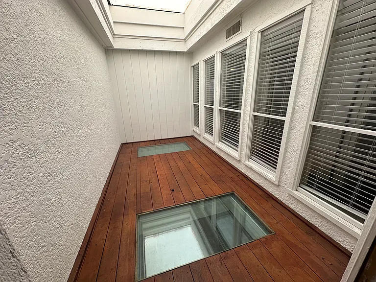 3231 Elizabeth St — Photo 17