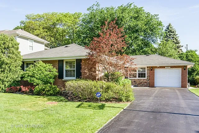 2800 Orchard Ln photo 1