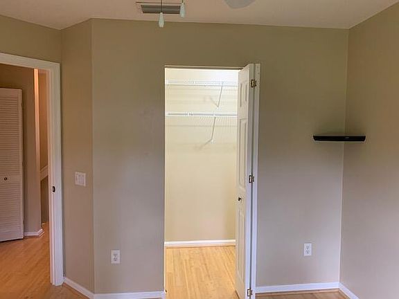 4th image of 234 Leland Lane