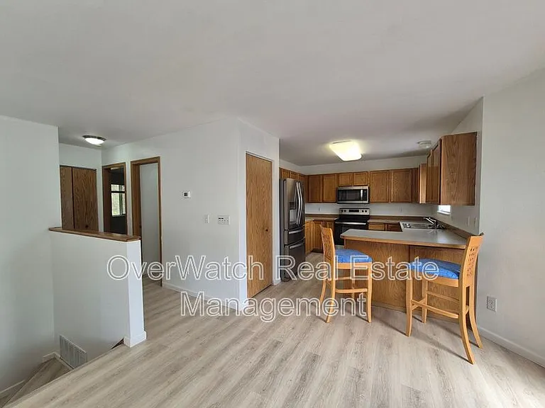 7021 Howard Ave — Photo 11