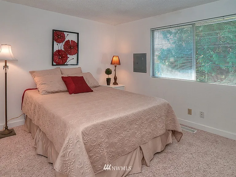 8015 172nd Ave NE — Photo 5