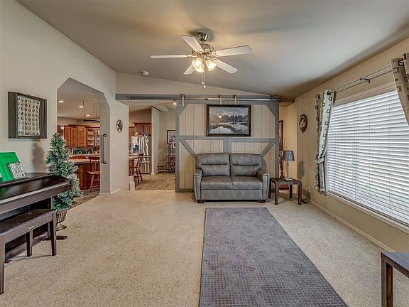 4th image of 2493 County Street 2806