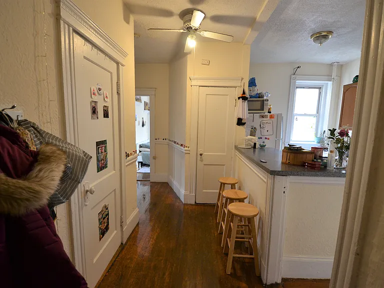 137 Peterborough St #10 — Photo 16