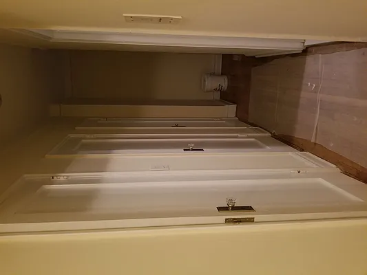 Rented by Max & Associates Realty Corp | media 5