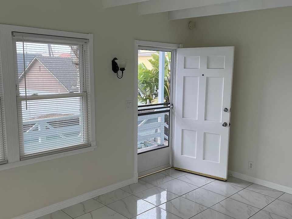 Entrance to upstairs unit.