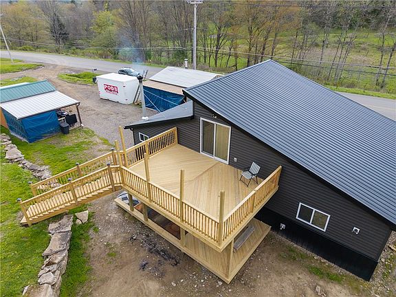 3rd image of 354 Evans Ave