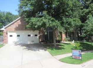 6403 Martha Ct, Arlington, TX 76001