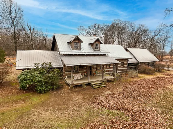 701 Old Johnston City Rd, West Frankfort, IL 62896