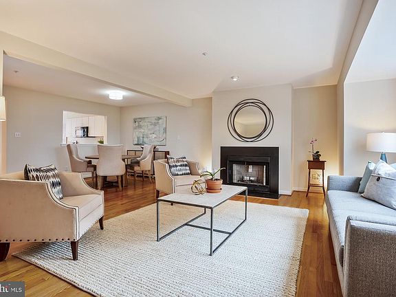 3rd image of 76 Rockcrest Cir