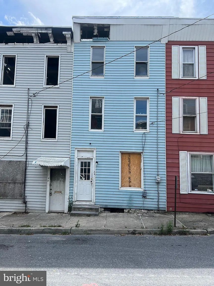 24 S 3rd St photo 1