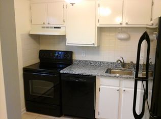 13 Pinkerton St UNIT 4, Derry, NH 03038