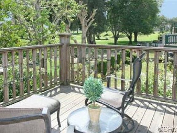 Large Balcony Off Master