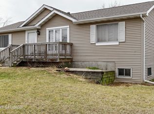 10007 Keystone Rd, Richmond, IL 60071