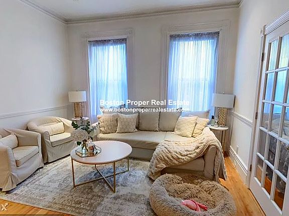 254 Newbury St. #1 Boston - Back Bay Unit Photo 1