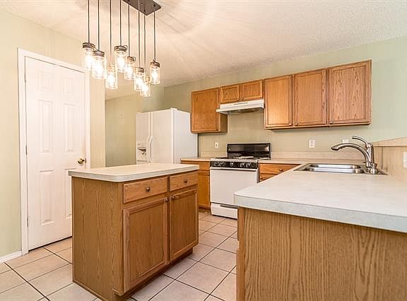 5th image of 1123 Cumberland Dr