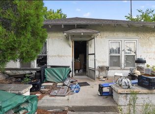 201 E 2nd St, Higgins, TX 79046