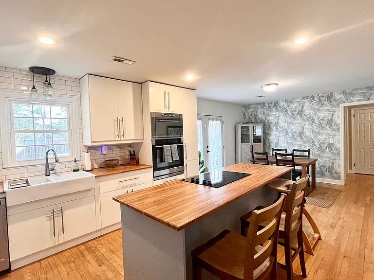 1314 White Dr — Photo 6