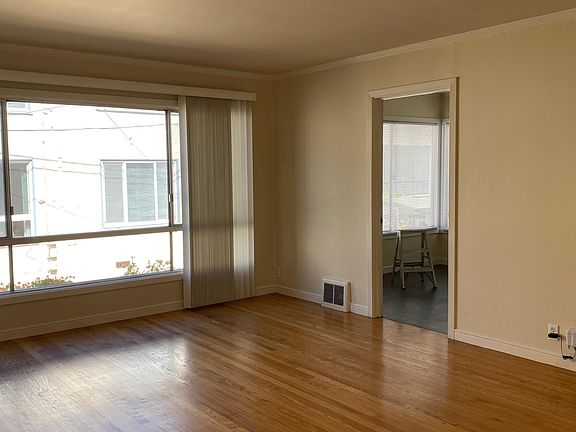 3rd image of 228 Pinehurst Way
