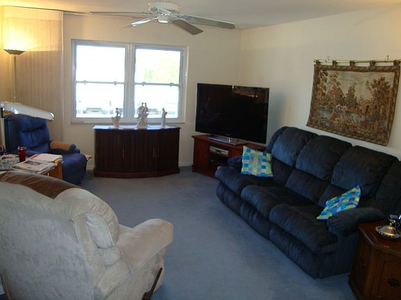 Spacious Living Room