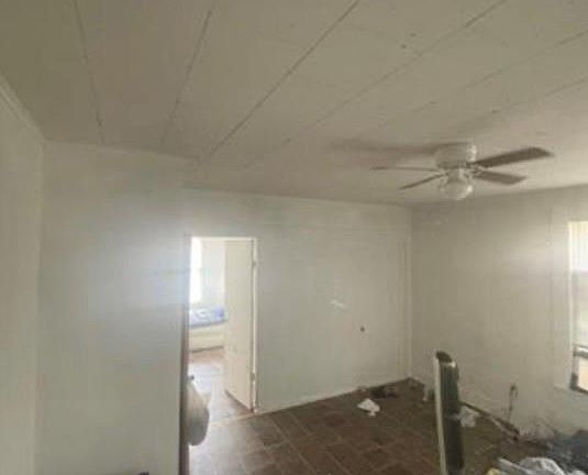 4th image of 1827 Monroe St