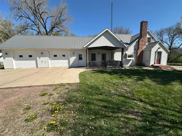 22451 340th Ave, Revere, MN 56166