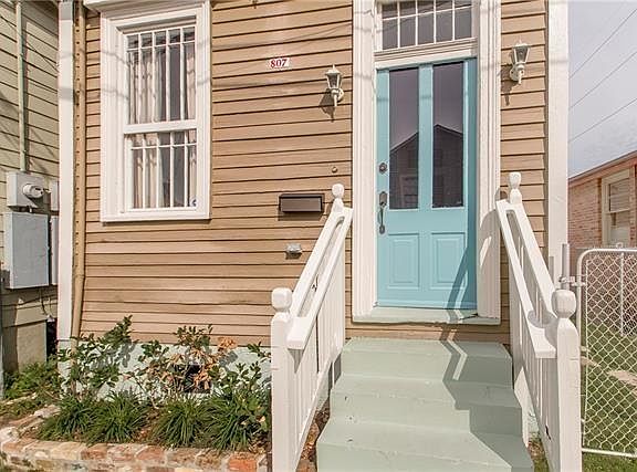 3rd image of 807 Harmony St