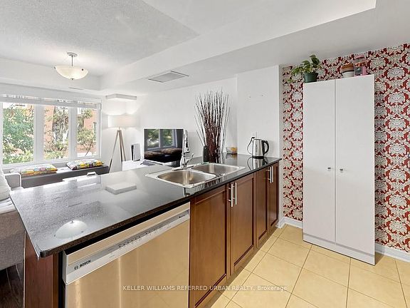 4th image of 20 Foundry Ave N #213