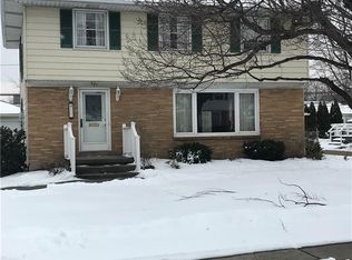 321 Grayton Rd, Tonawanda, NY 14150