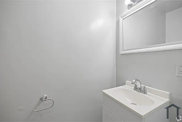 3515 W Siebenthaler Ave #7 — Photo 8