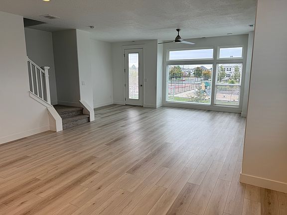 4th image of 10272 S Phoebe Ln