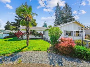 1015 14th St NW, Puyallup, WA