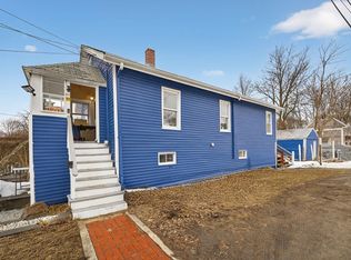 11 Cleaves St, Quincy, MA 02170