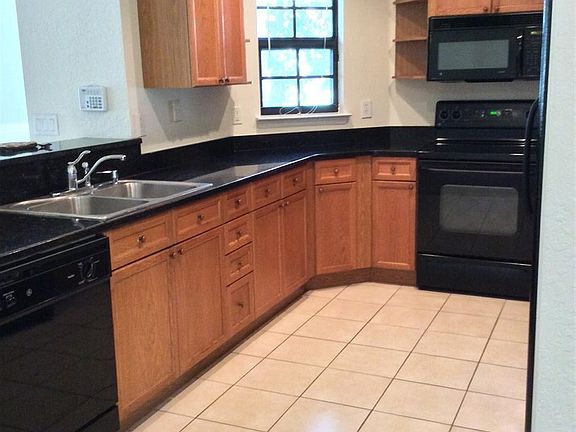 3rd image of 130 Calle El Jardin St Unit 104