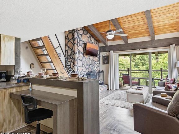 5th image of 1081 Cove Rd APT 534