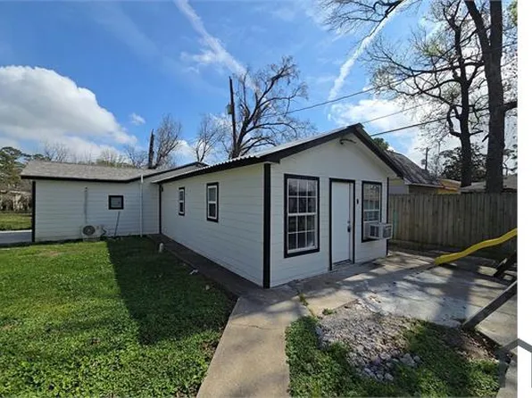 9010 Linda Vista Rd, Houston, TX