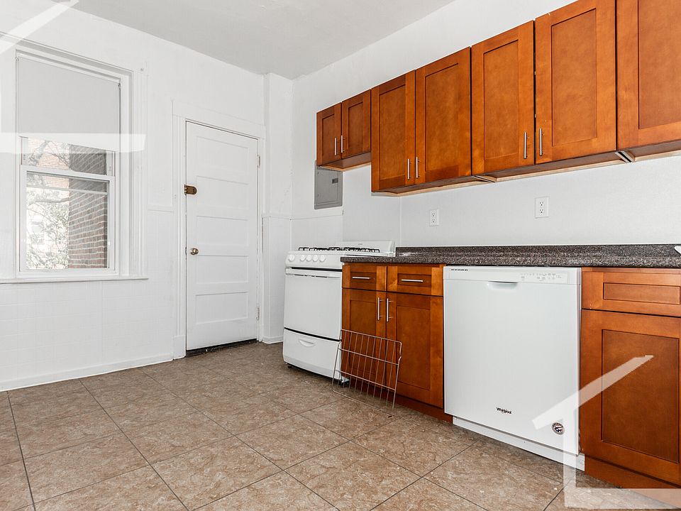 1st image of 1381 Commonwealth Ave APT 6C